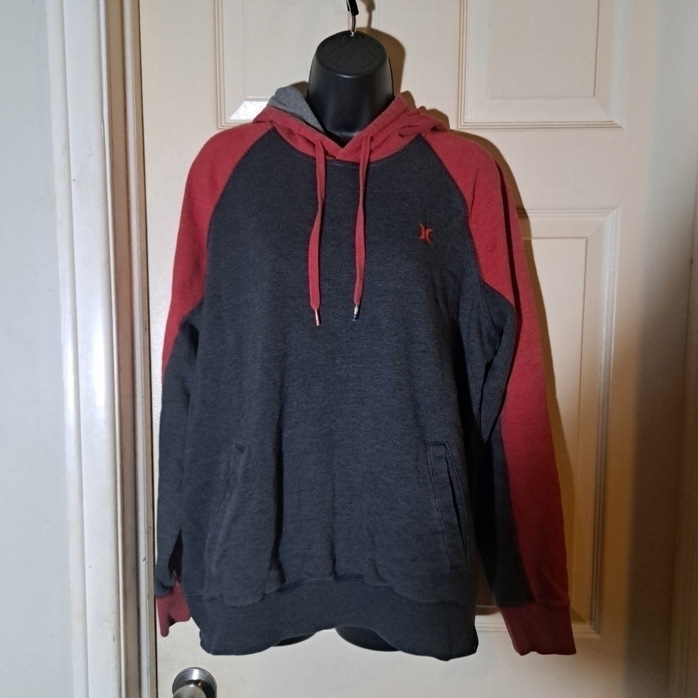 Under Armour hooded sweatshirt size medium